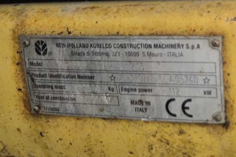 OmecoHub - Immagine NEW HOLLAND E215